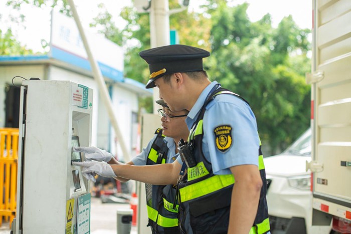 警惕网络赌博陷阱，远离最准一肖一码等非法预测行为